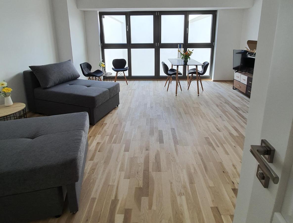 Greenpoint Lejlighed Wiener Neustadt Eksteriør billede